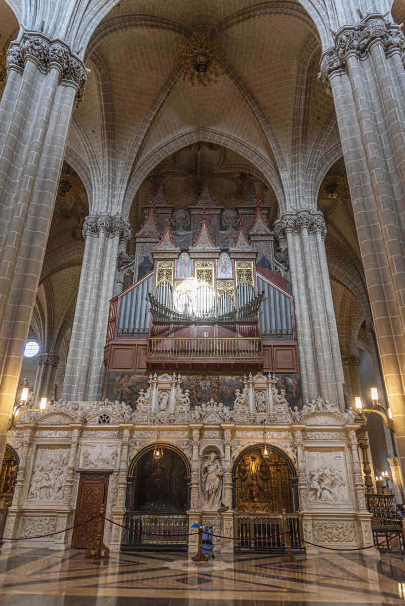 Zaragoza 040 - catedral del Salvador (la Seo).jpg